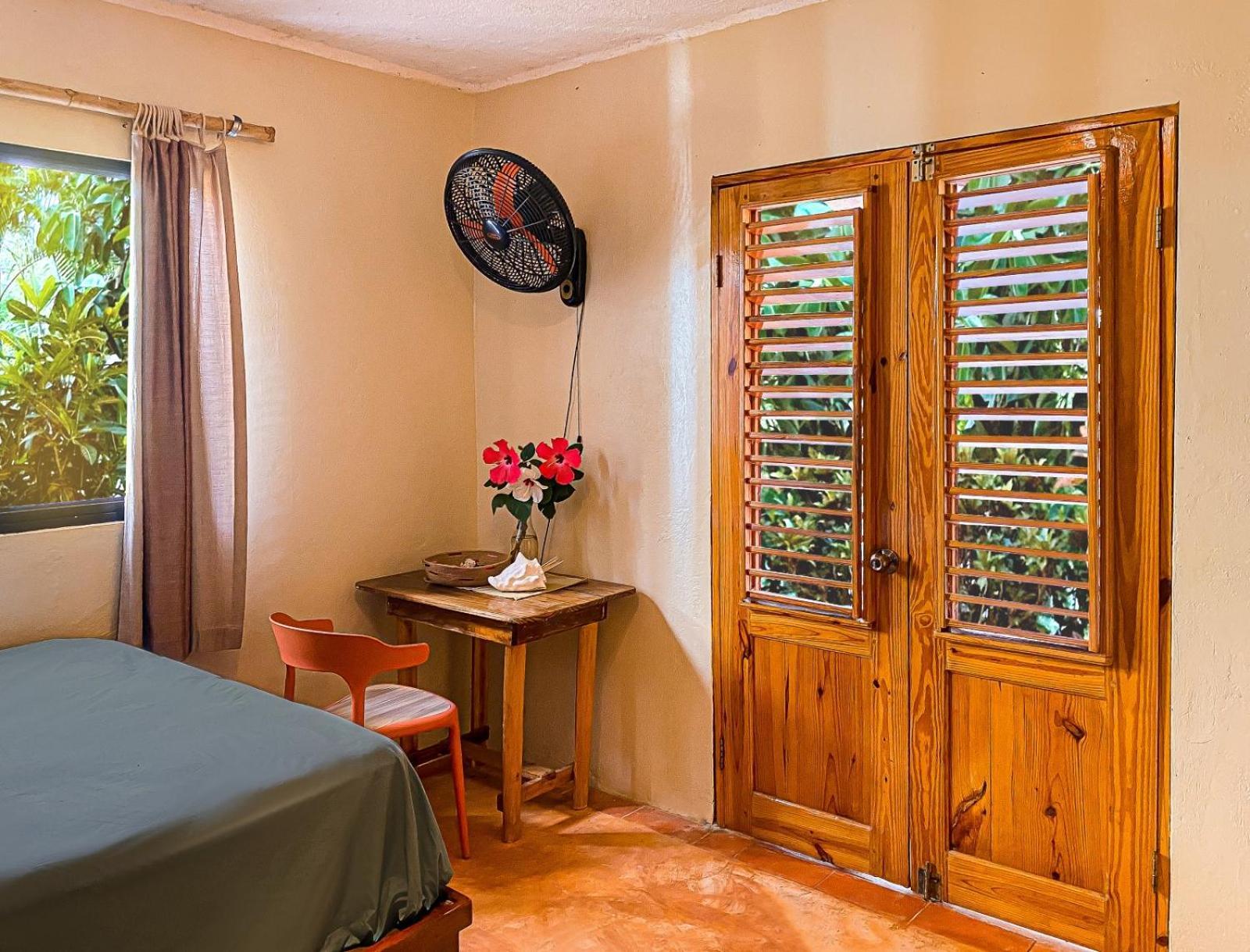 La Hacienda Guest House Лас-Галерас Экстерьер фото